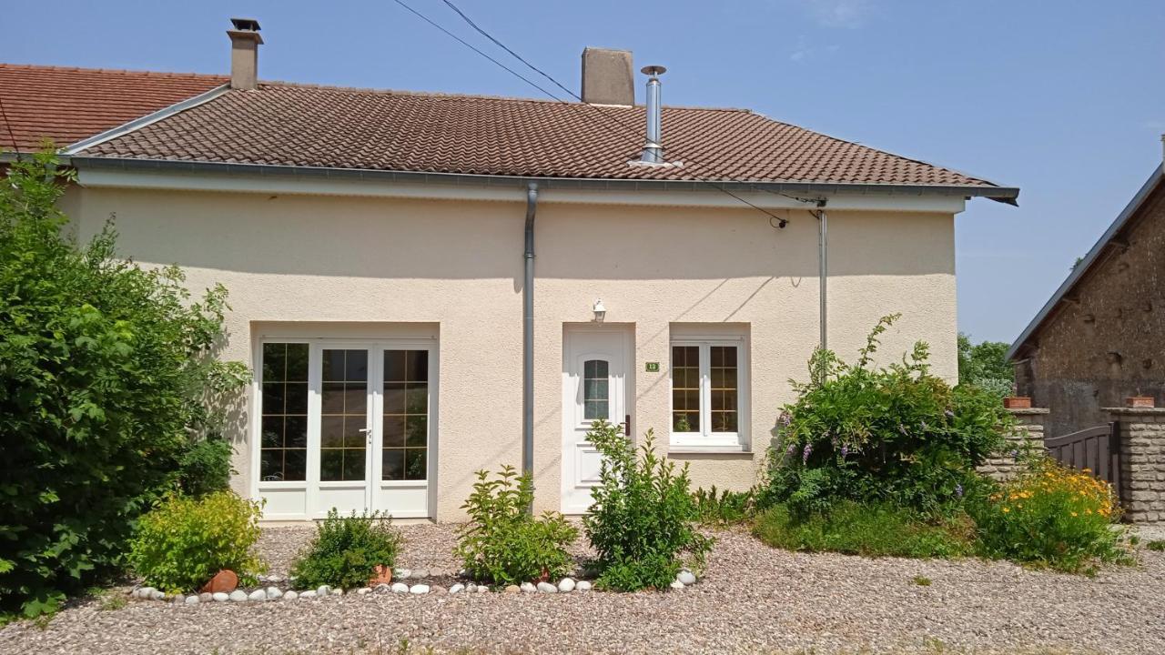 Les Jardins Des 3 Provinces- Gite Montcharvot Exterior foto